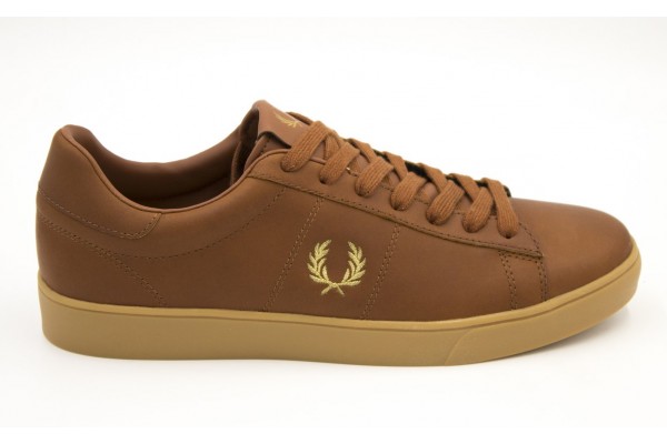 DEPORTIVO HOMBRE FRED PERRY...