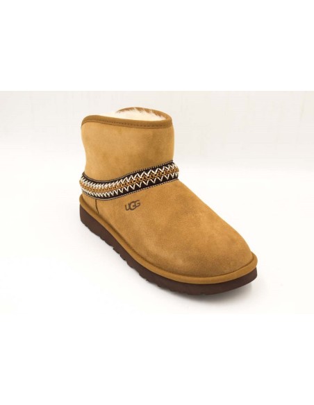 Botas UGG Classic Mini Crescent Camel | Marva Zapatería