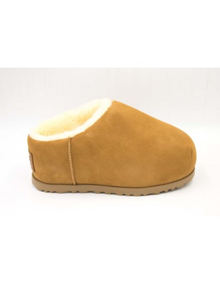 Zuecos UGG Pumped Camel | Marva Zapatería