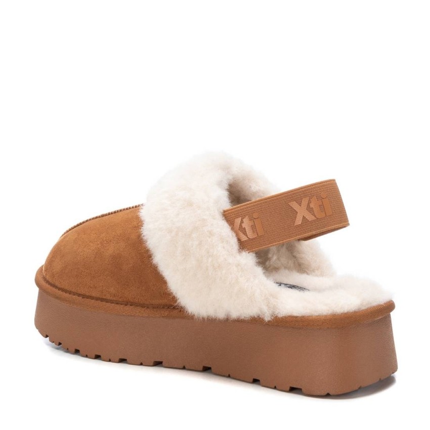 Zuecos Mujer XTI 143488 Camel | Marva Zapatería