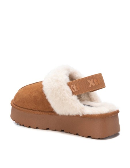 Zuecos Mujer XTI 143488 Camel | Marva Zapatería