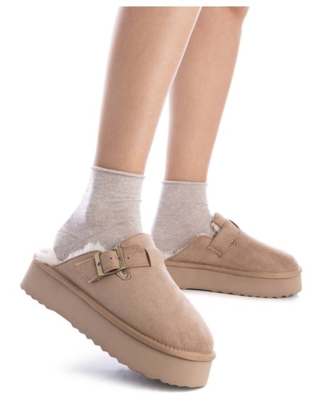 Zuecos Mujer XTI 143503 Beige | Marva Zapatería Zuecos Mujer XTI 143503 Beige | Marva Zapatería